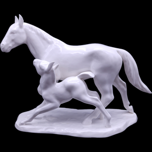 Noritake Toki Kaisha Bone China All White Mare & Foal Figurine Japan