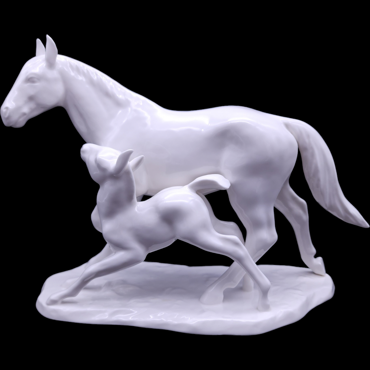 Noritake Toki Kaisha Bone China All White Mare & Foal Figurine Japan