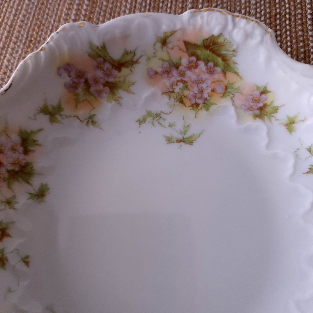 OHME HERMANN Purple & White Flowers, Scalloped Fruit/Dessert/Sauce Bowl