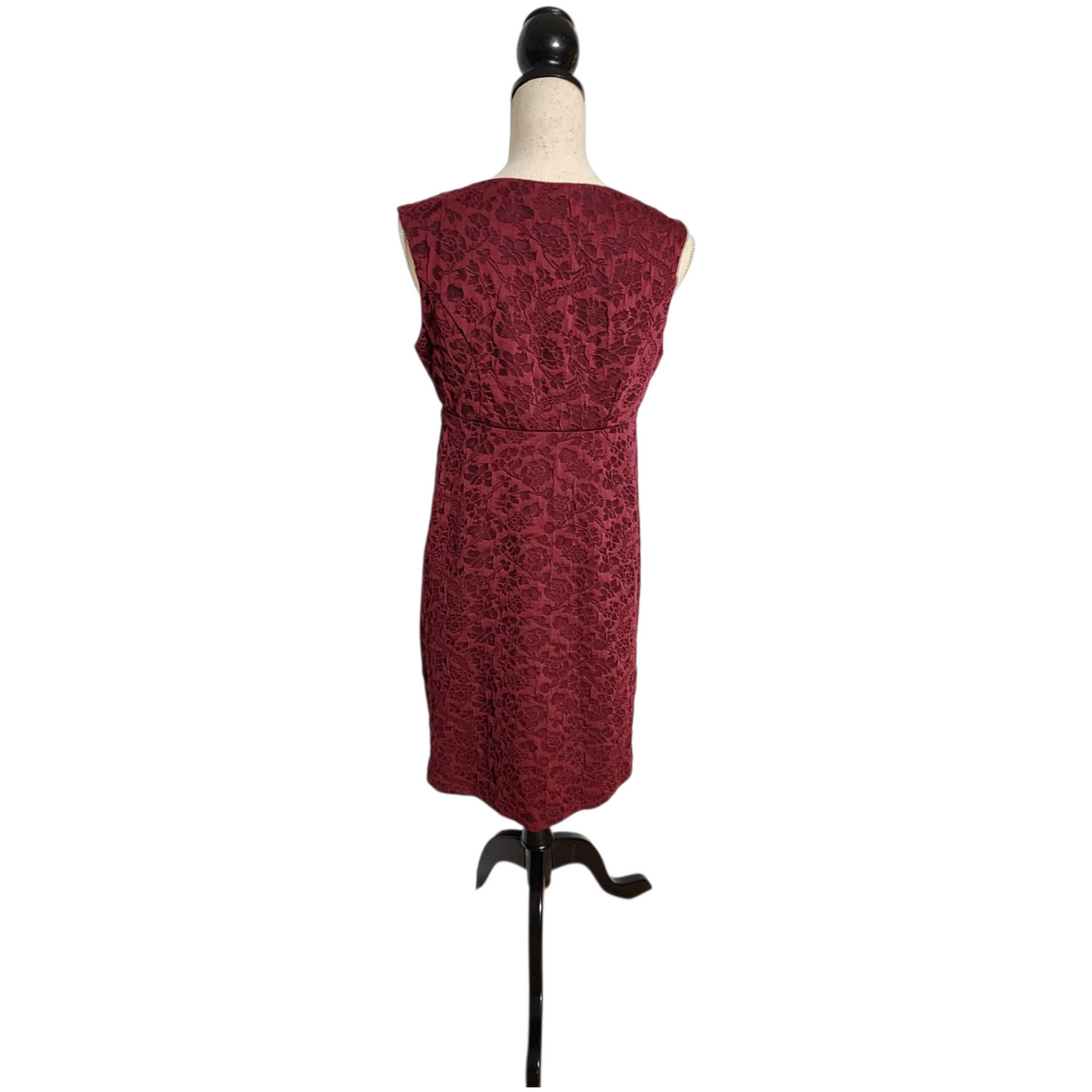 Oh Baby by Motherhood Maternity Dress Medium Burgundy Floral Jacquard Sleeveless Empire Waist