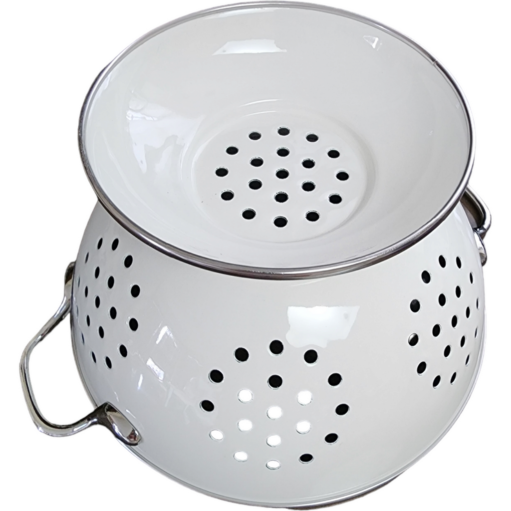 Pfaltzgraff All White 3 Quart Metal Colander