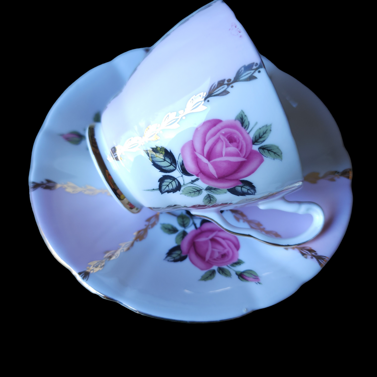 Bone China 22KT Gold Teacup & Saucer Set England