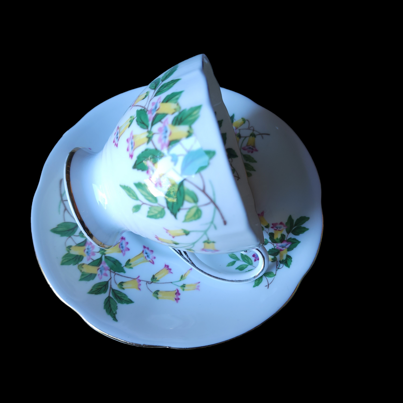 Royal Standard Wonga Vine Australian Flowers Footed Teacup & Saucer Set