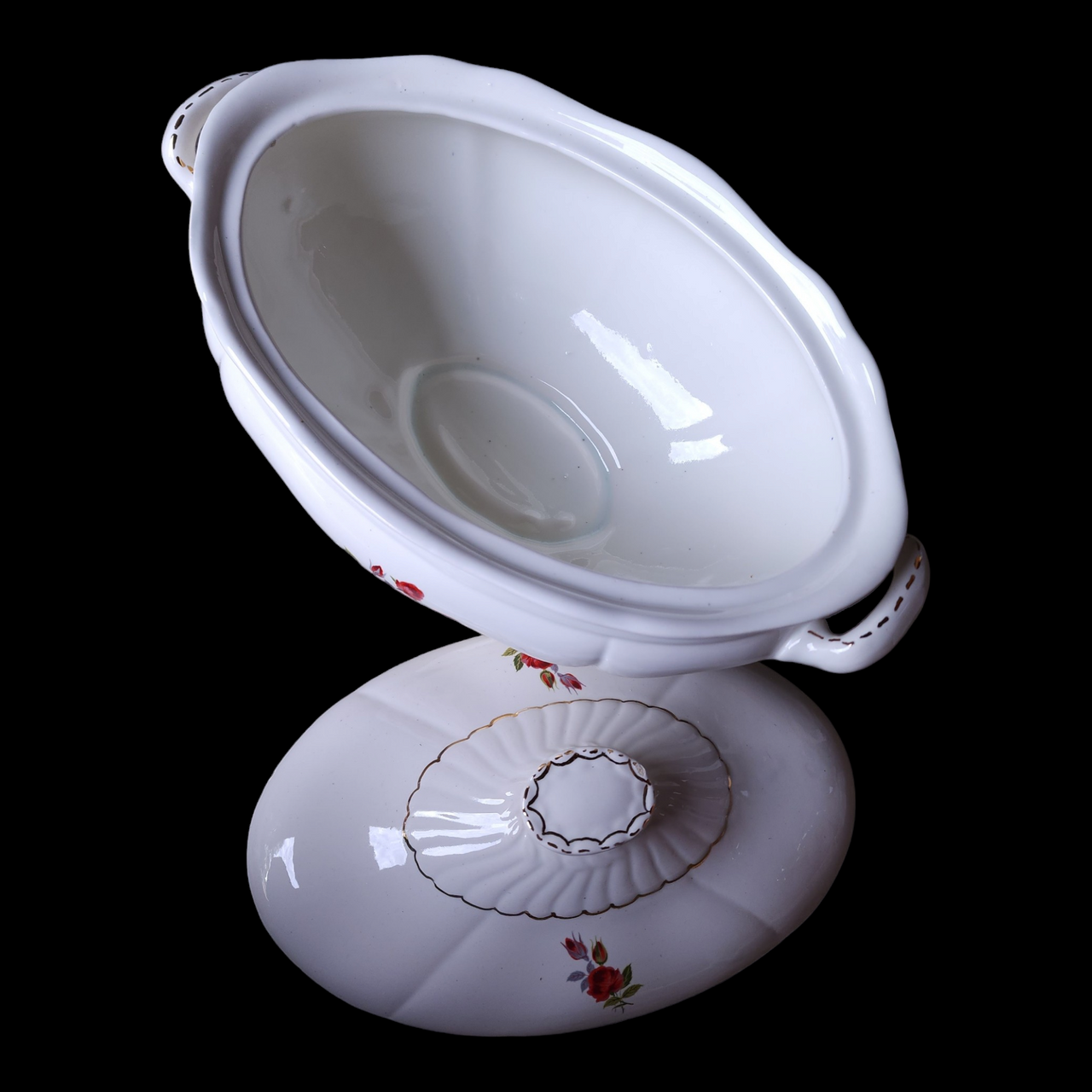 White Ceramic Red Floral Oval Soup Tureen & Lid Japan