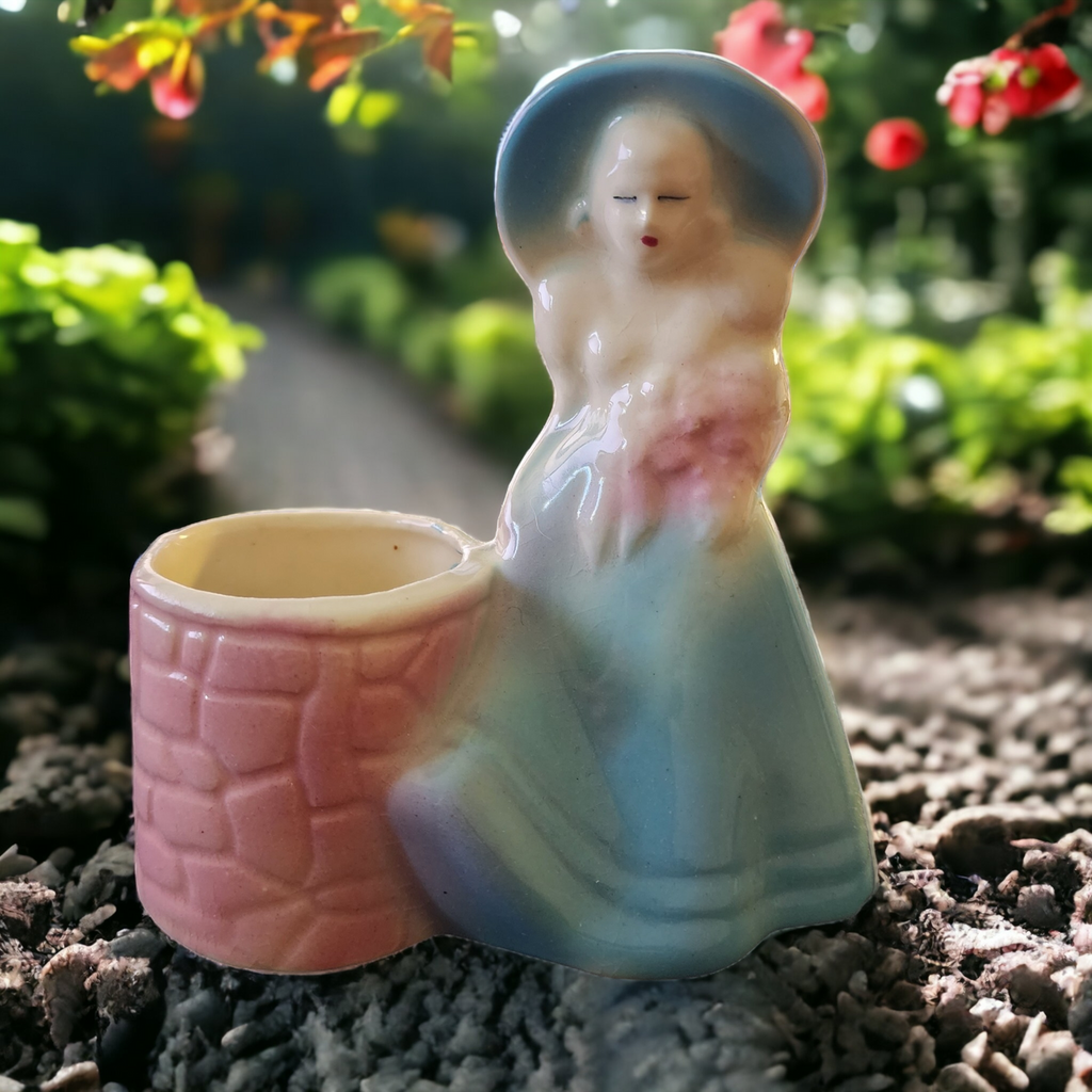 Shawnee Pottery Southern Belle Wishing Well Planter