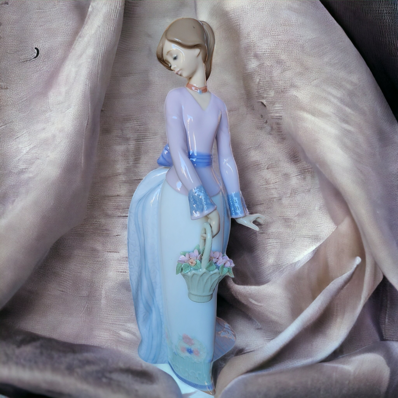 Lladro Collector Society Figurines Basket Of Love Figurine Collectible Boxed