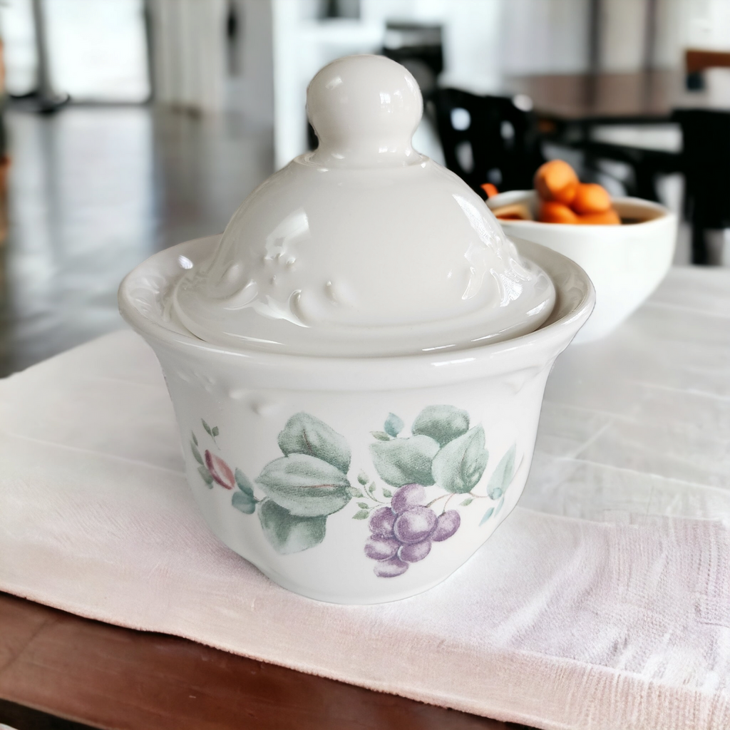Pfaltzgraff Grapevine Stoneware Sugar Bowl & Lid