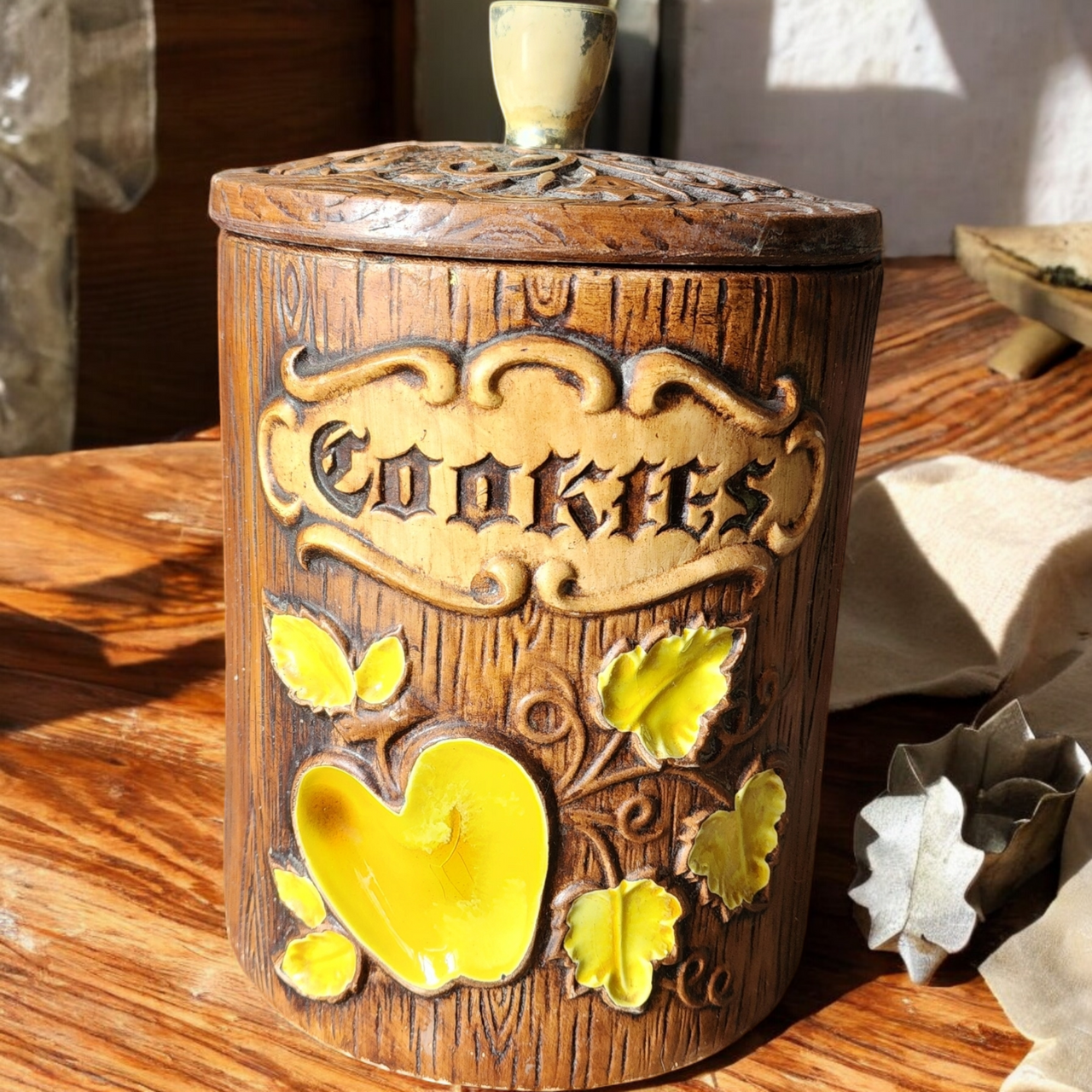 Treasure Craft Pottery Apple Wood Barrel Cookie Jar
