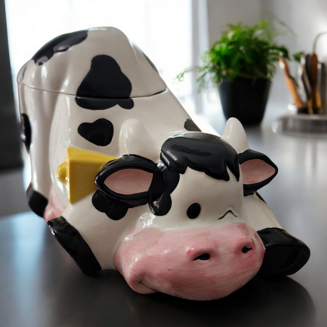 Porcelain Cow Cookie Jar & Lid