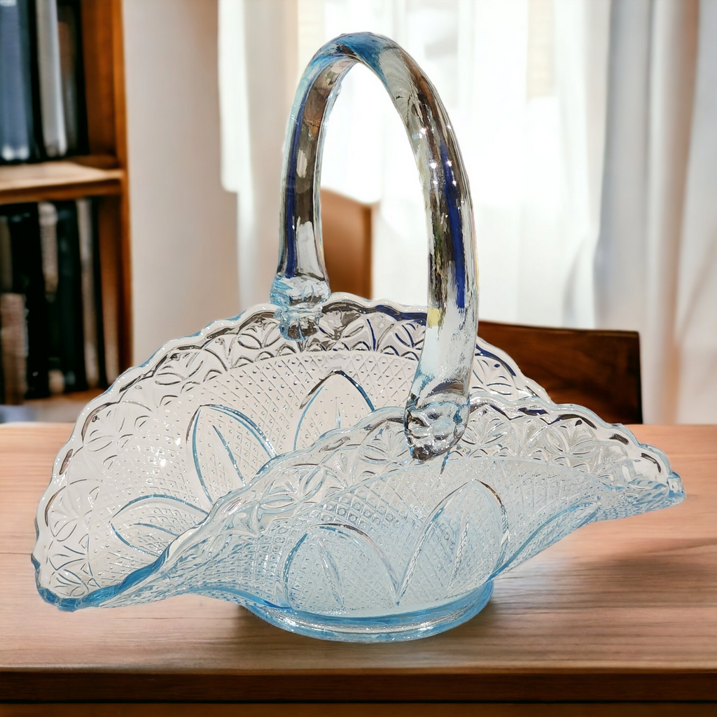 Princess House Capri Textured Sandwich Blue 7" Basket