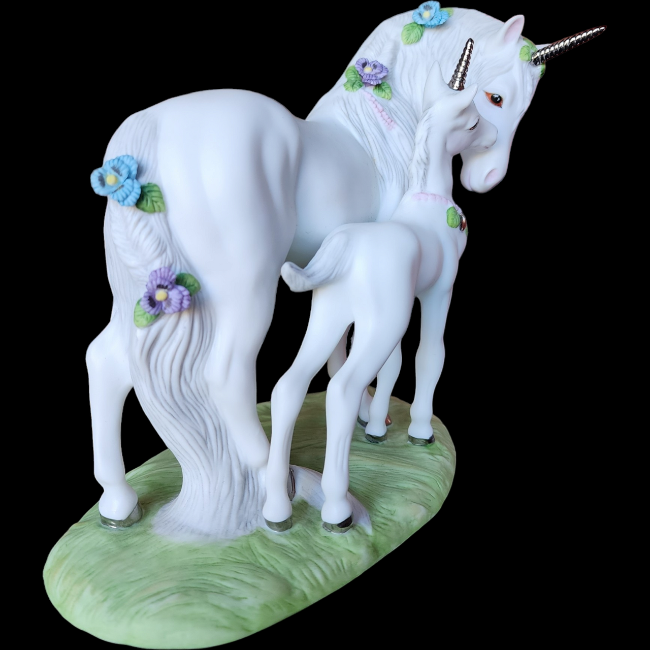 Princeton Gallery Unicorns Love's Devotion Figurine Collectible Boxed