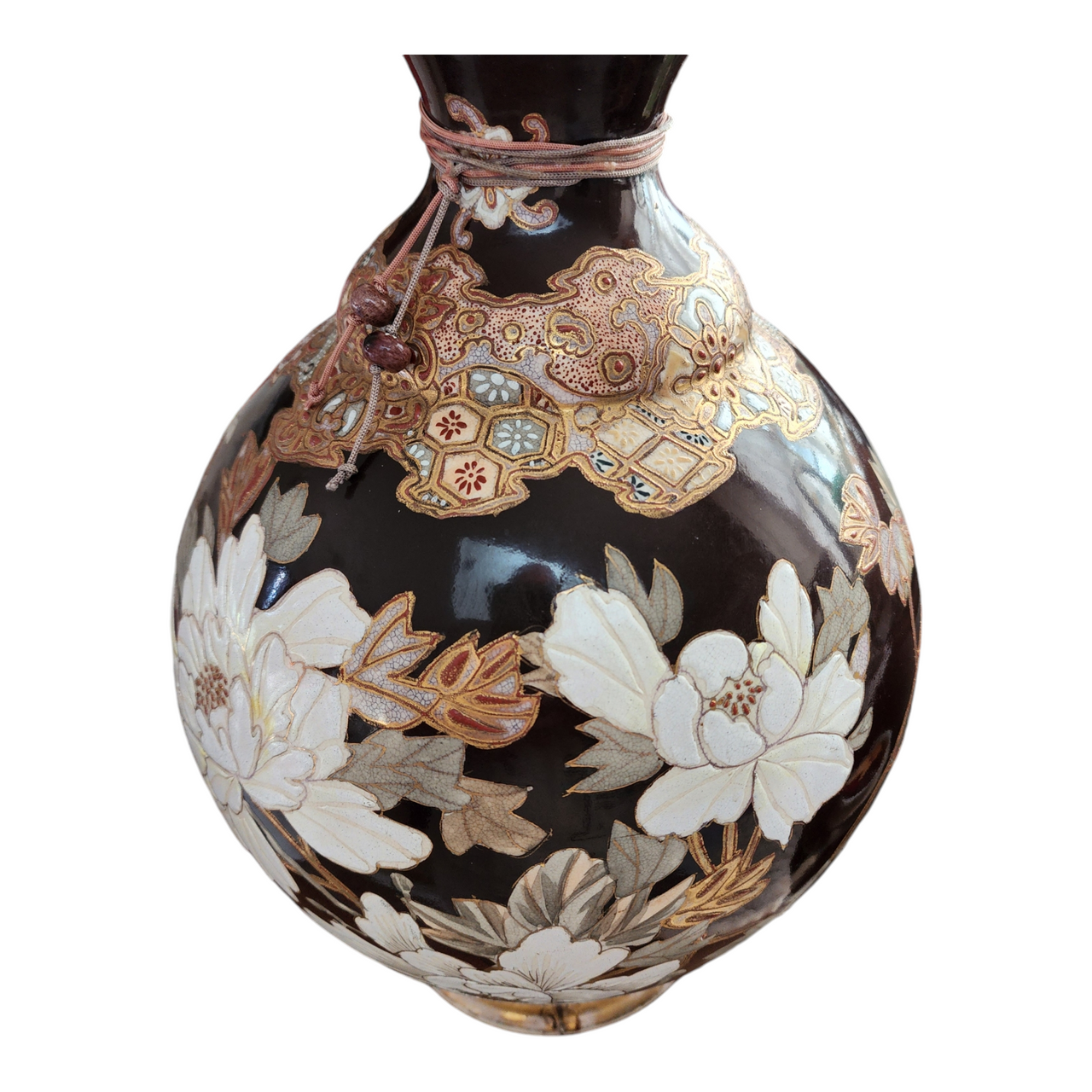 Qianlong Qing Dynasty Lotus Butterfly Motif Gold Gilded Porcelain Vase