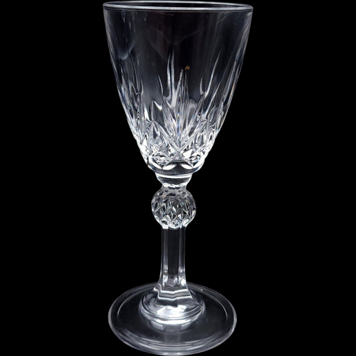 RCR Royal Crystal Rock Linea Gala Cut Crystal Cordial Glass