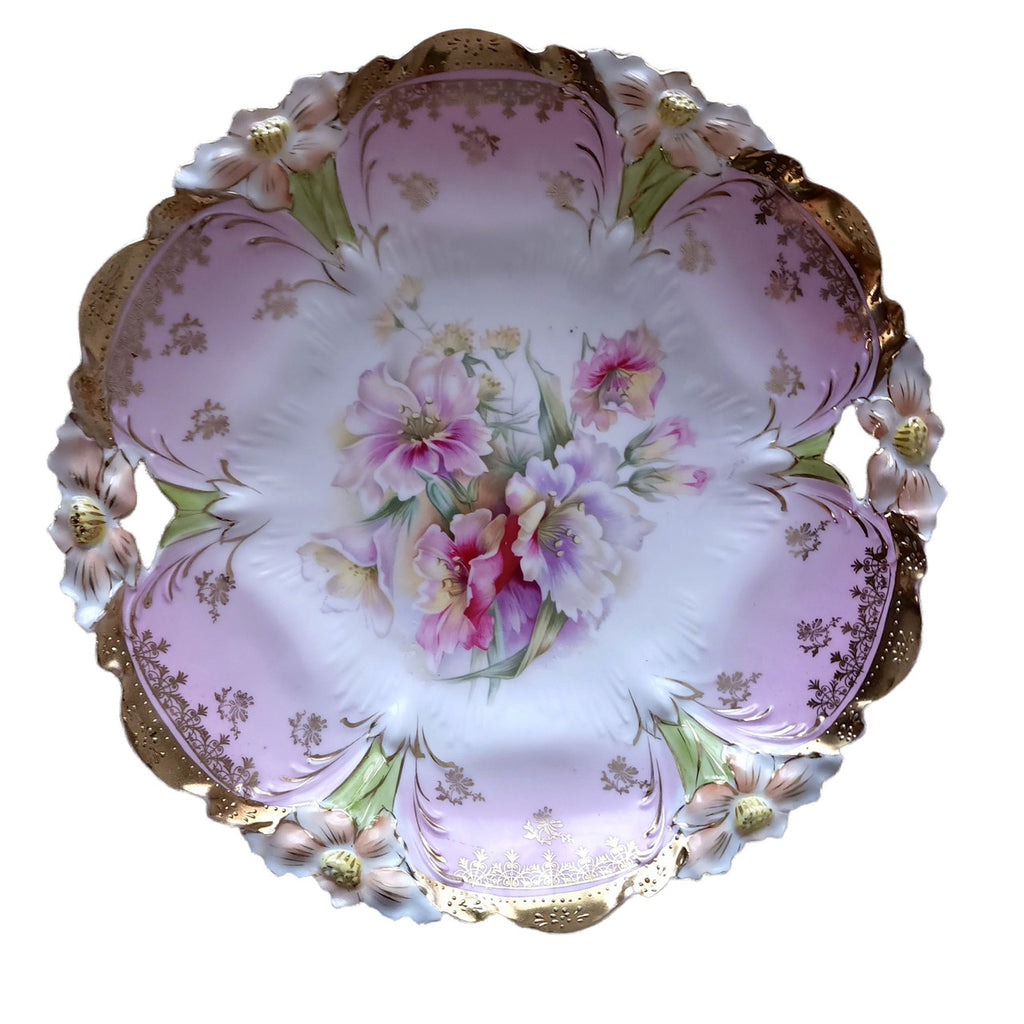 Reinhold Schlegelmilch R.S. Prussia Lily Mold, Floral Pattern in the Center Master Bowl