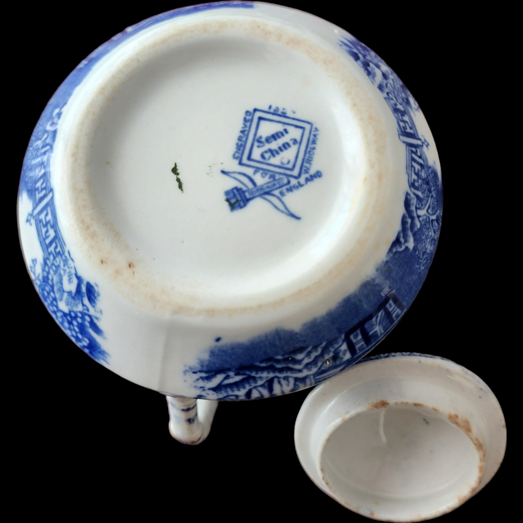 Ridway Pottery Semi China Blue Willow Sugar Bowl & Lid