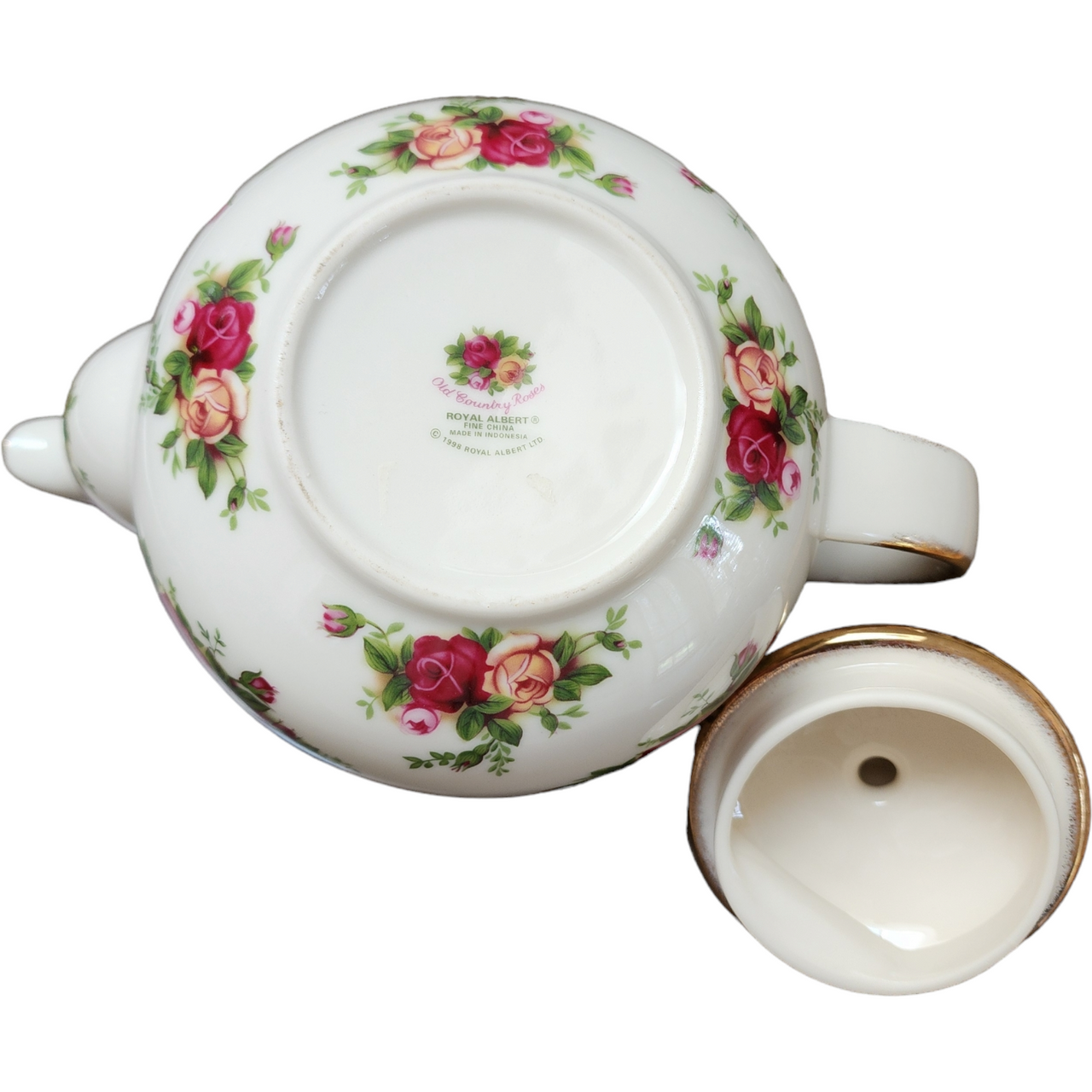 Royal Albert Old Country Roses Teapot & Lid