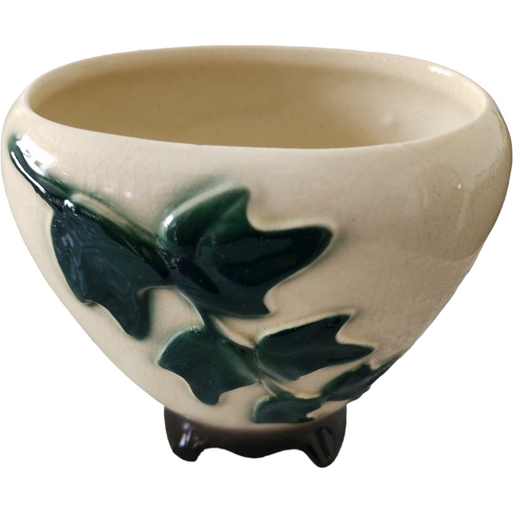 Royal Copley Green English Ivy Leaf Footed Planter