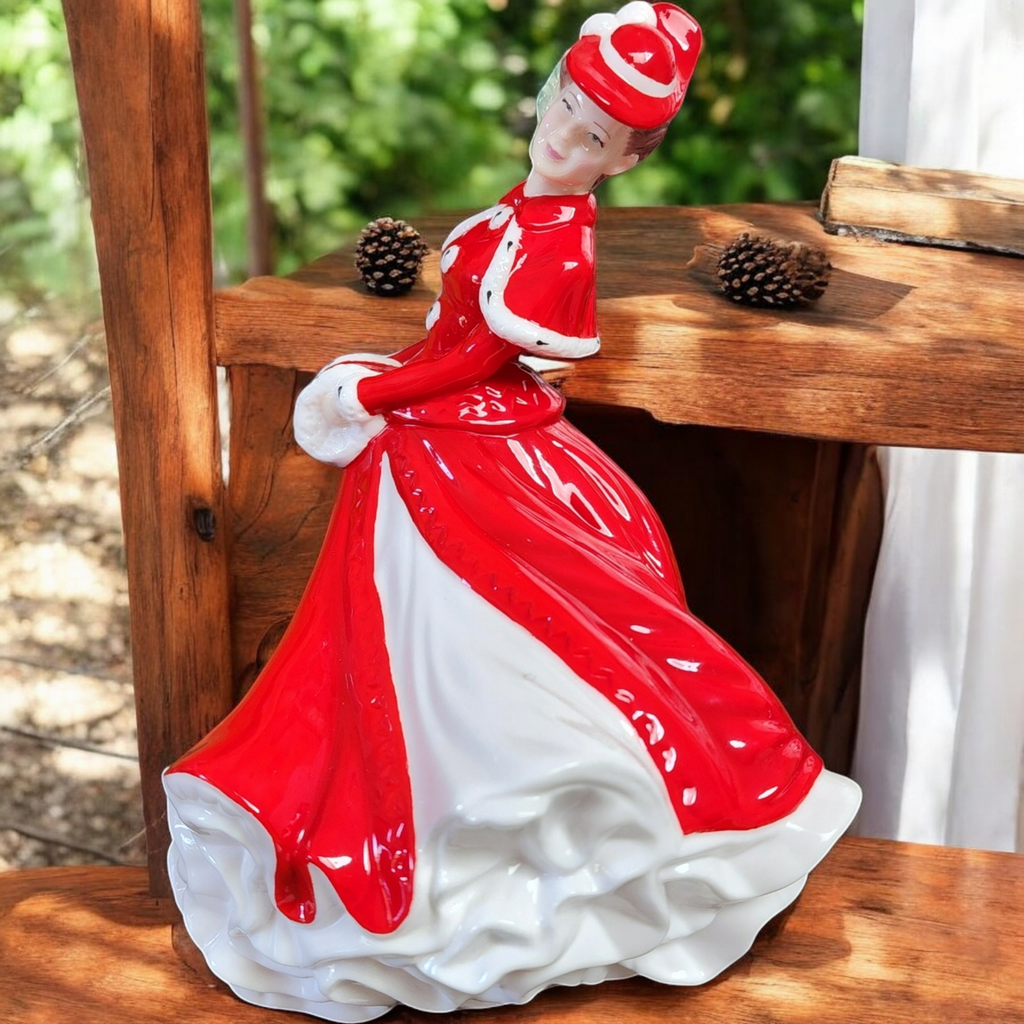 Royal Doulton Christmas Day Christmas Pretty Ladies Figure-2004 No Box
