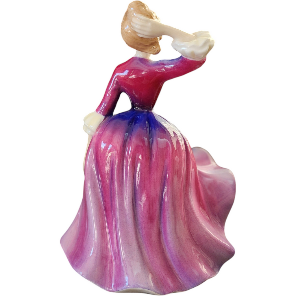 Royal Doulton Pretty Petites Ladies Melissa Figurine HN2467 No Box
