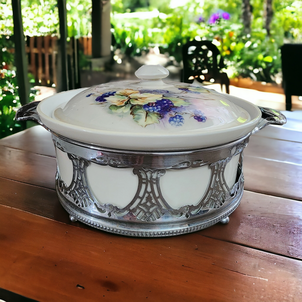Royal Rochester Royalite Round Covered Casserole with Metal Stand