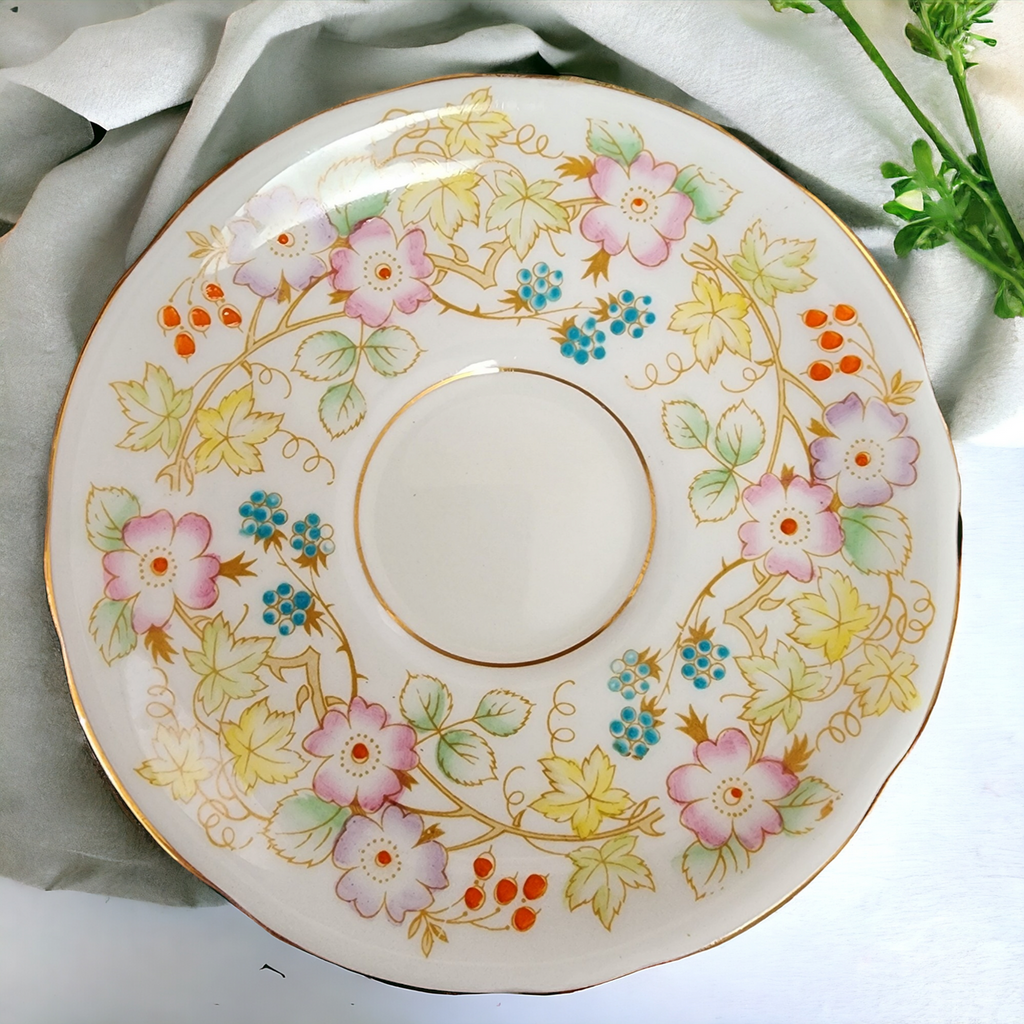 5" Royal Stafford Hedgerow Floral Vine / Berries Saucer