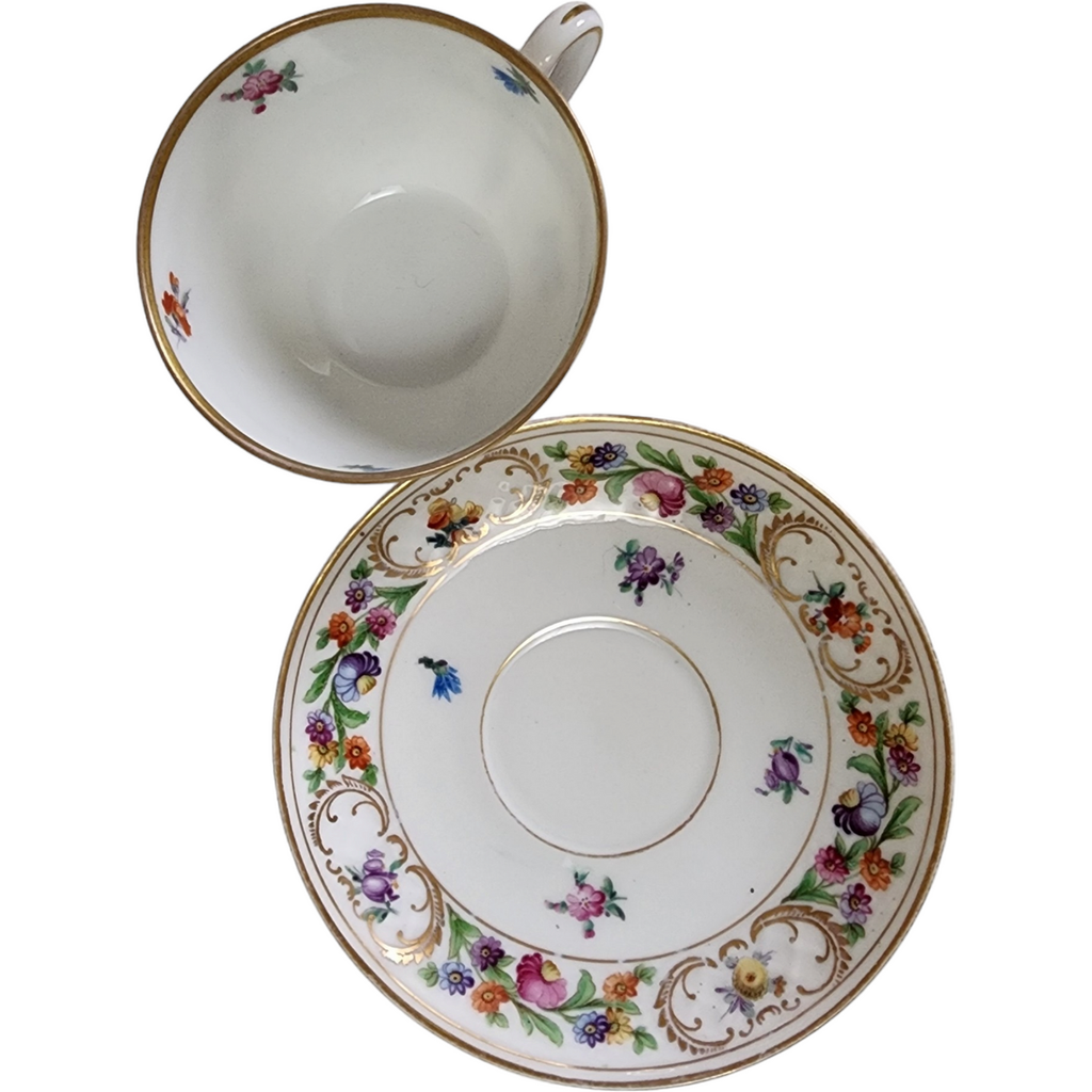 Schumann Bavaria Dresdner Art Multmotif Smooth Flat Cup & Saucer Set