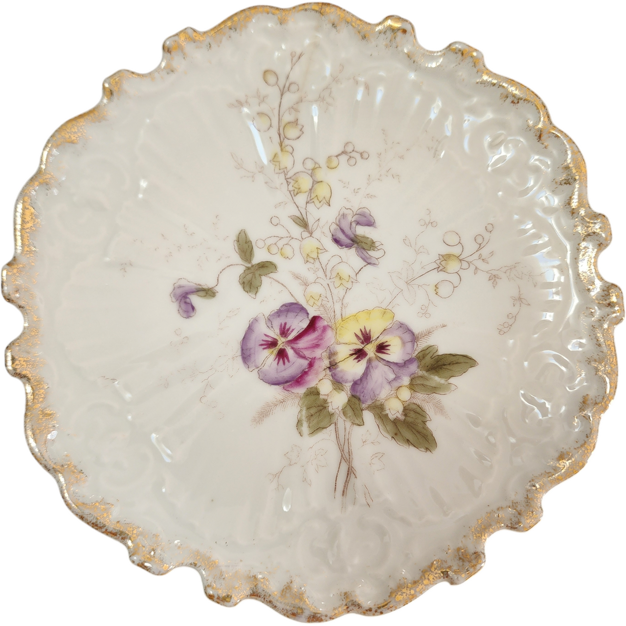European Porcelain Set of 6 Antique Hand-Painted Scalloped Edges Floral Dessert Plates with Gold Trim