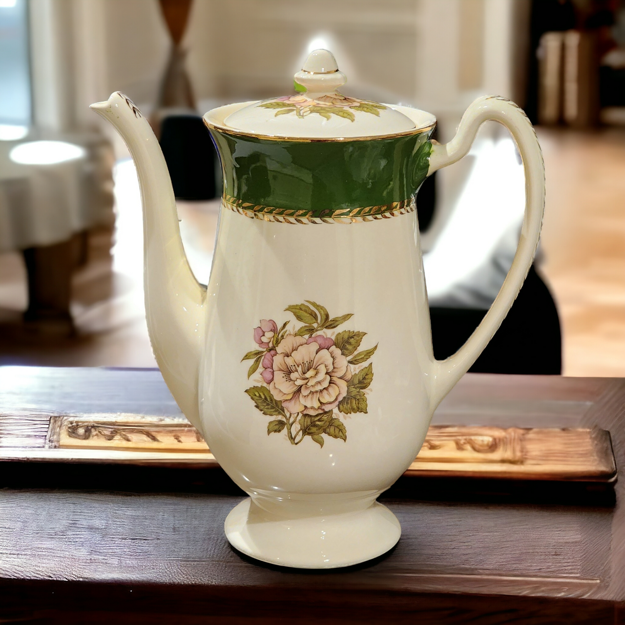 Stetson Duchess of Greencastle Coffee Pot & Lid