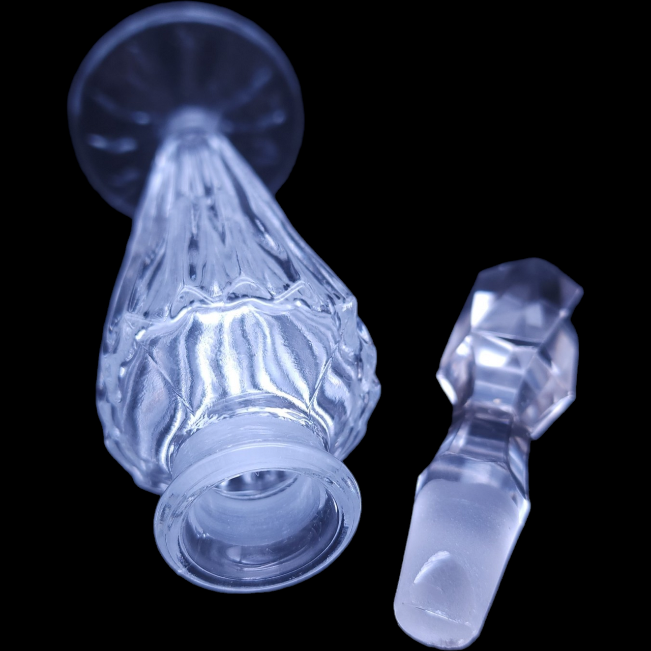 7" Crystal Perfume Bottle with Stopper Faceted Ribbed Ridges
