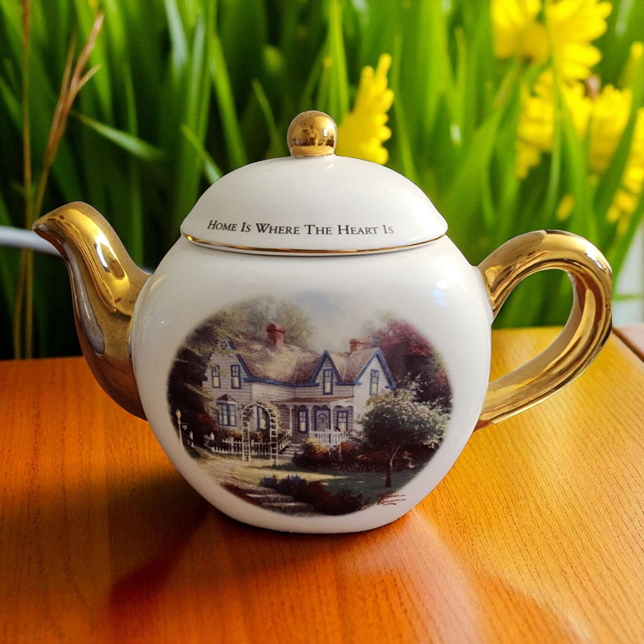 Thomas Kinkade “Home Is Where The Heart Is II” Teapot Teleflora Gift, Gold Trim, Vintage Collectible