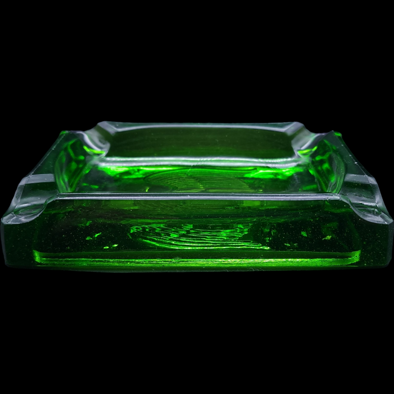 Tiara Indiana Glass Emerald Green Embossed American Seal Eagle Stars Ashtray