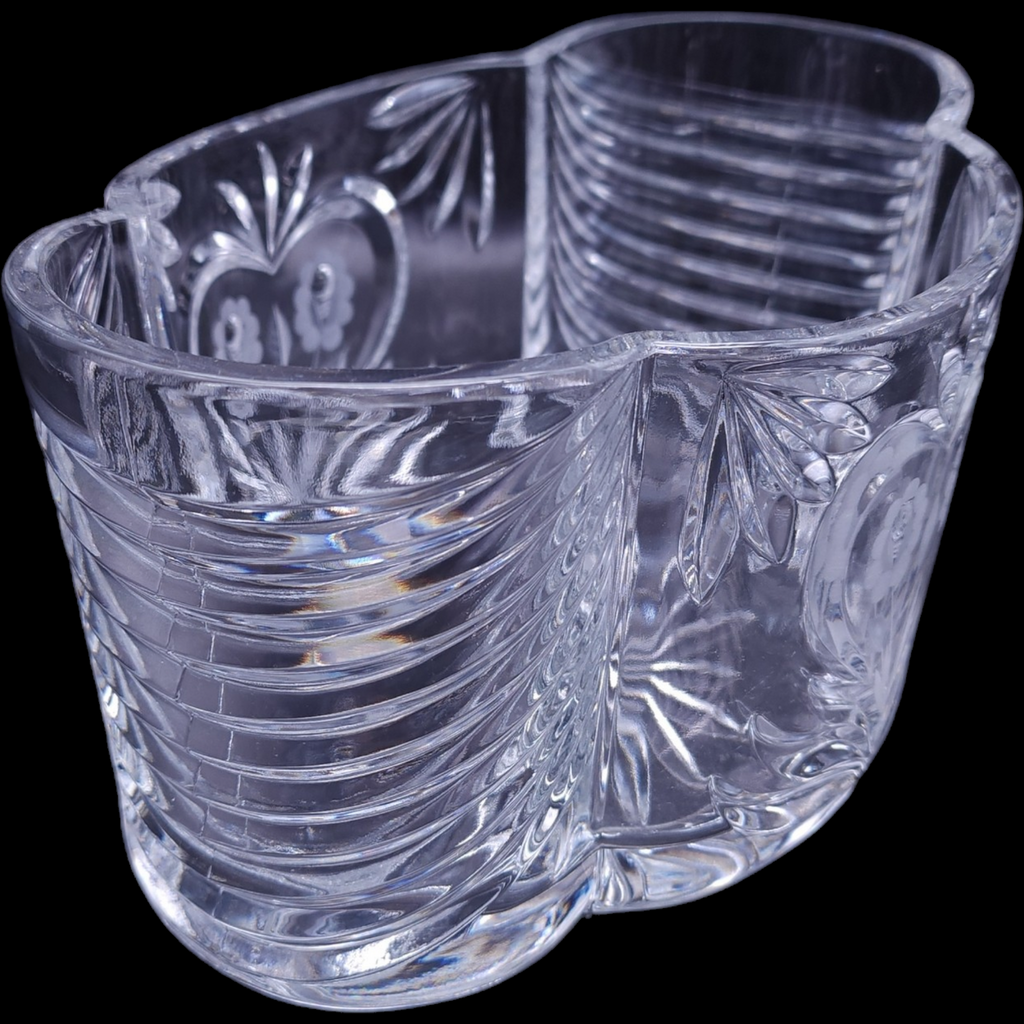 Unknown Manufacturer Swag Hearts Floral Lead Crystal Flower Vase