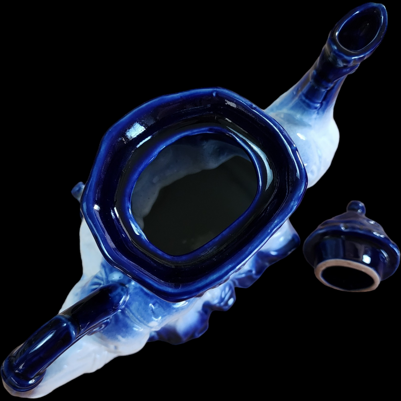 Victorian Staffordsmire Flow Blue Parliament Judge Teapot English