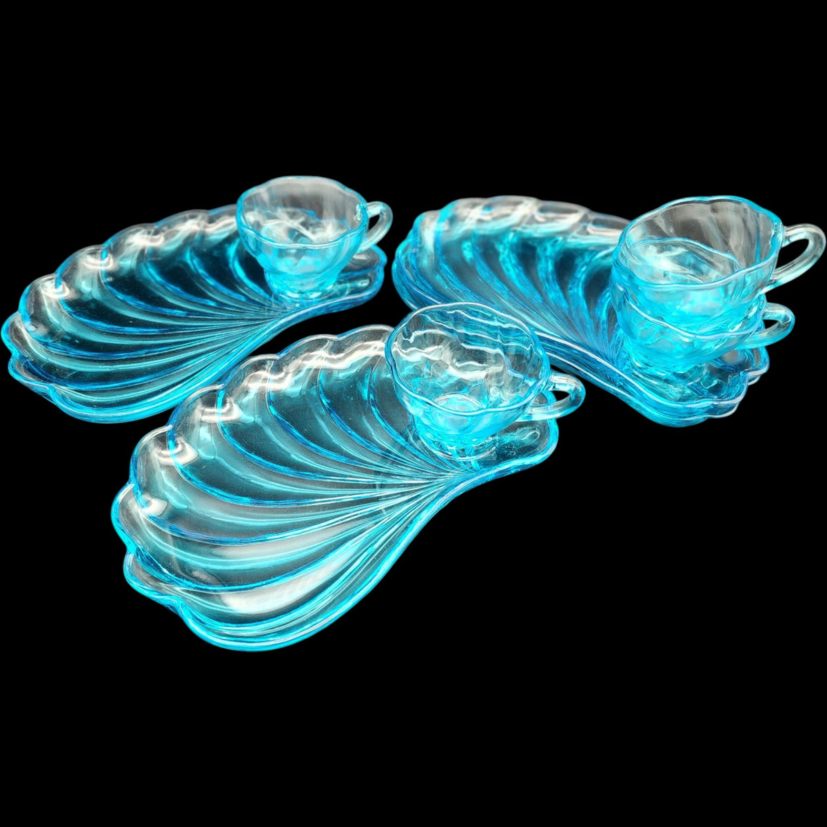 Vintage Hazel-Atlas Capri Aqua Blue Glass Seashell Snack Set 8 Piece Set for 4