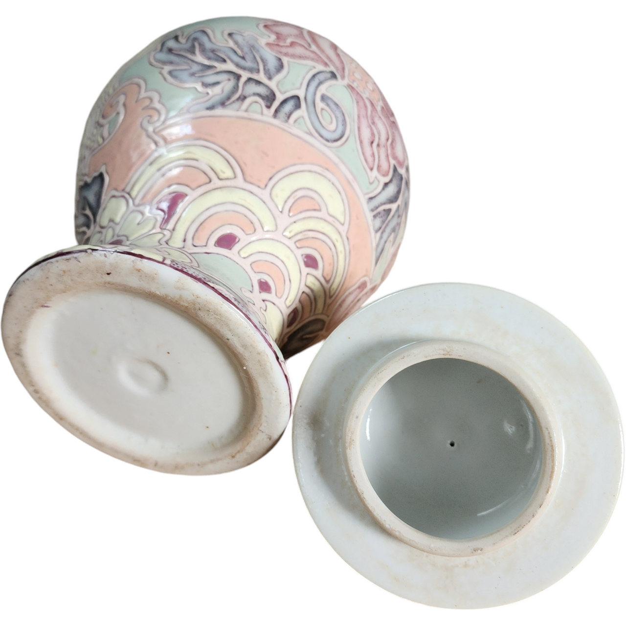 Vintage Macau Pedestal Ginger Jar – Hand-Painted Floral Lidded Urn Vase Pastel Raised Enamel China c.1960s–70s
