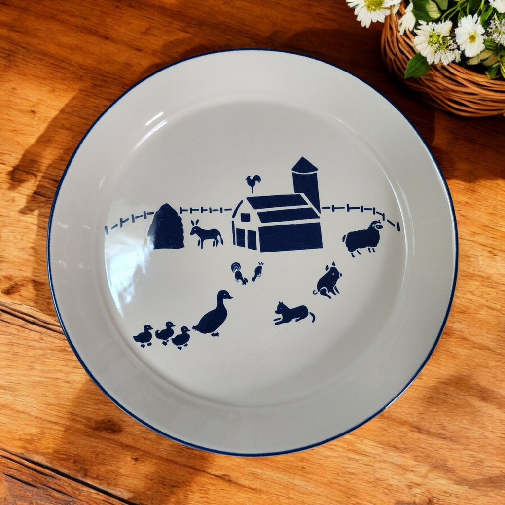 Vintage Spectrum USA Farmhouse Barnyard Plate Blue & White Country Animals Dinnerware 12"