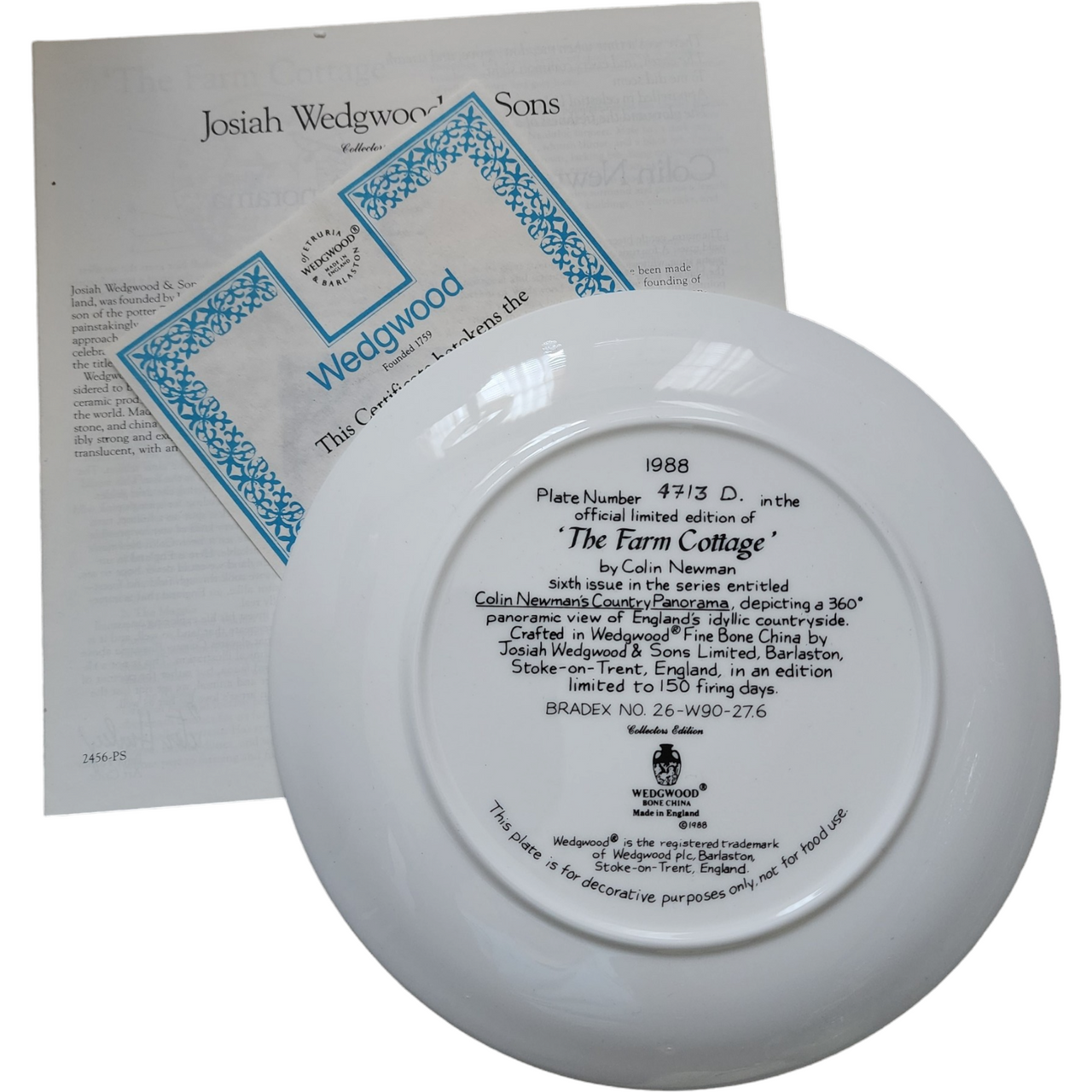 Wedgwood Country Panorama Collector's Plate The Farm Cottage Boxed
