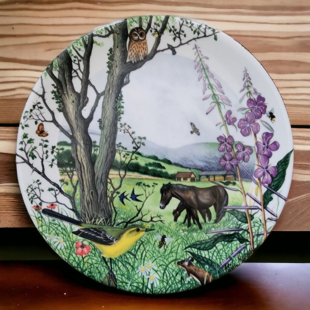 Wedgwood Country Panorama Collector's Plate The Hayfield Boxed