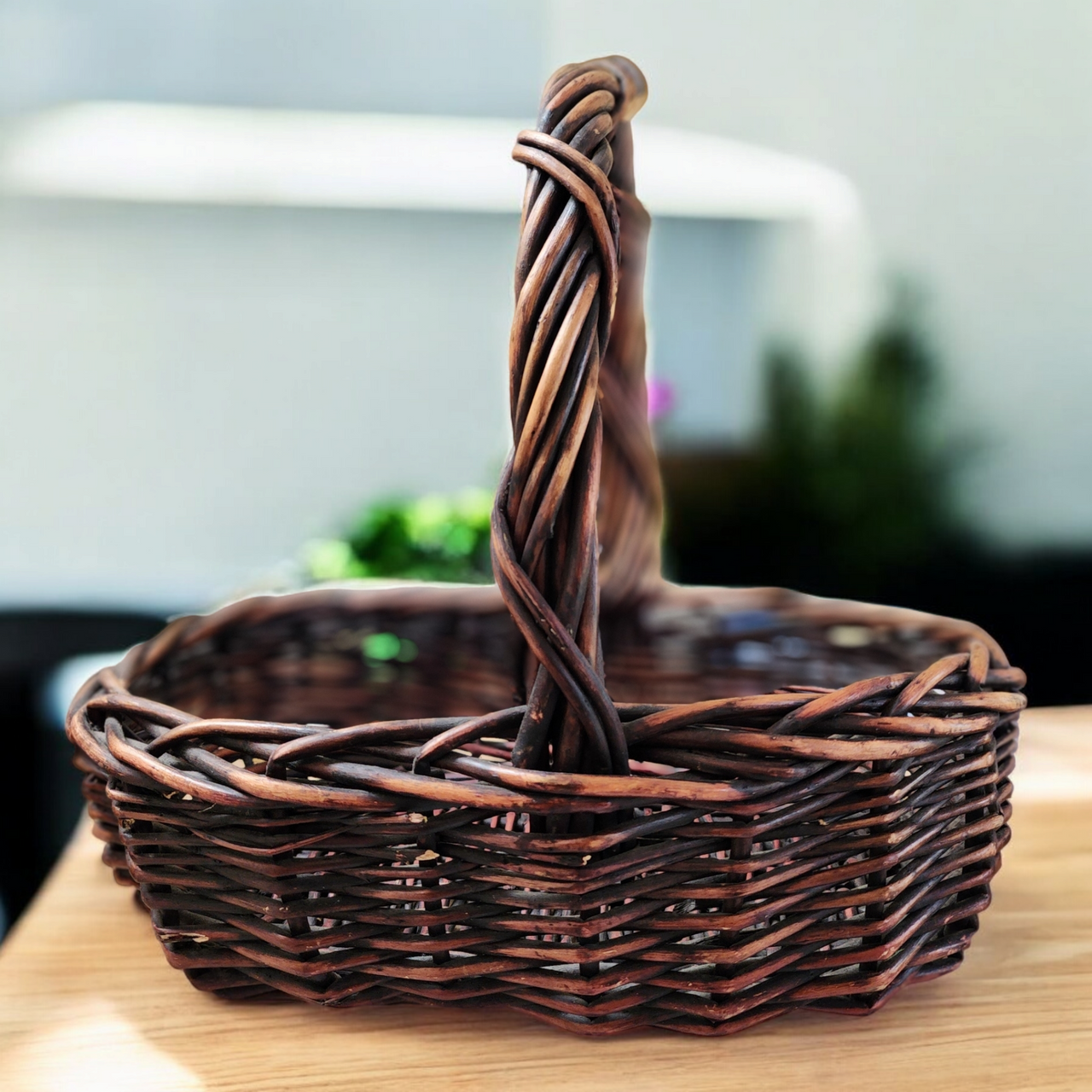Woven Reed Wicker Oval Hanging Carry Egg Apple Fruit Picnic Basket  Farmhouse Primitive