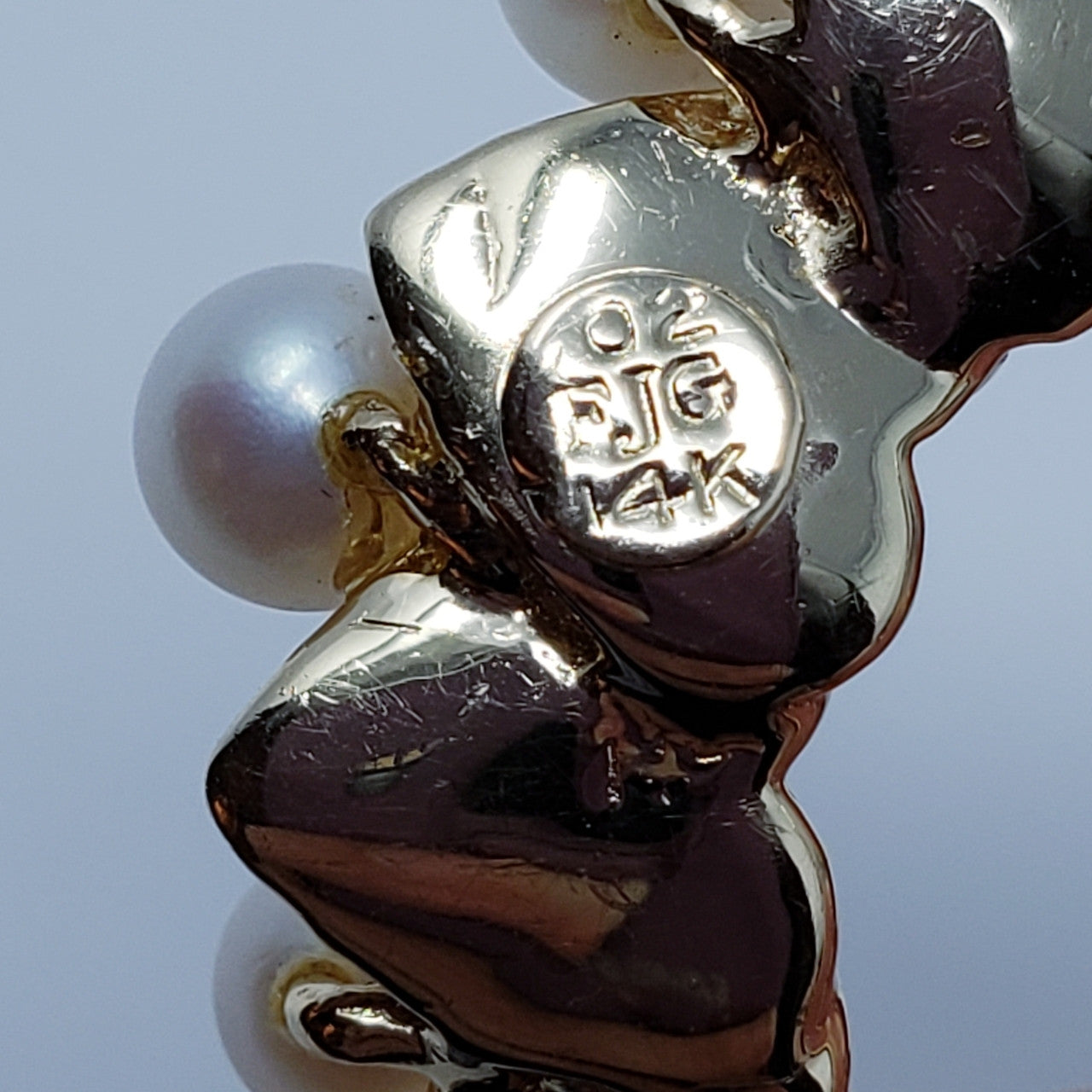 Saltwater Mikimoto Pearl FJG Pin/Brooch in 14K Gold